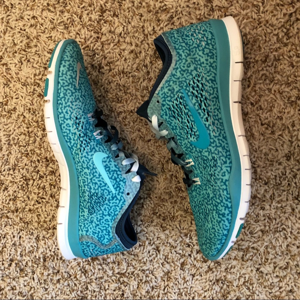 Women’s Nike FREE 5.0 - Picture 2 of 5